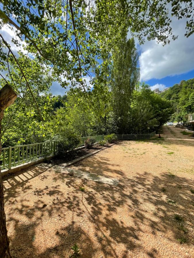 לה קאנורג Les Gites Du Moulin D Olt מראה חיצוני תמונה